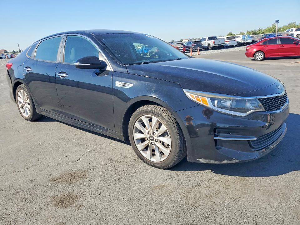 5XXGT4L31GG062499 2016 KIA OPTIMA photo no. 4