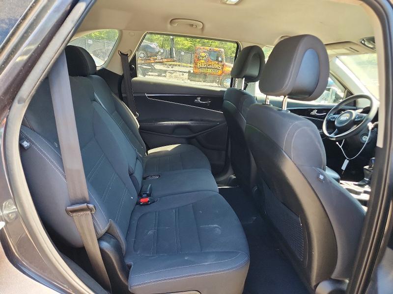 2016 KIA SORENTO LX — Фото 11 из 13