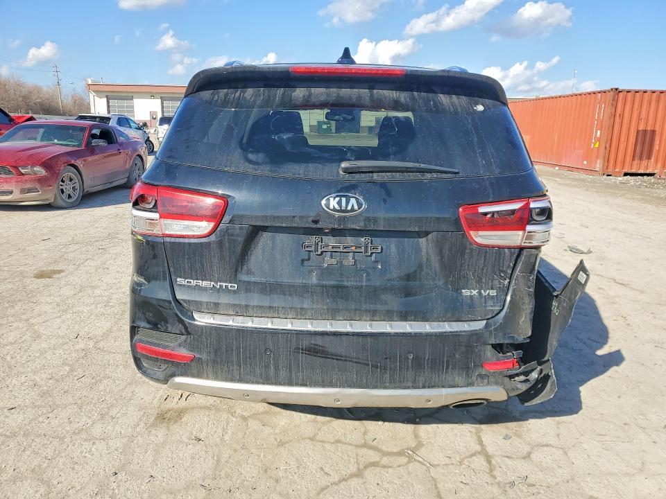 2016 KIA SORENTO — Фото 6 из 13