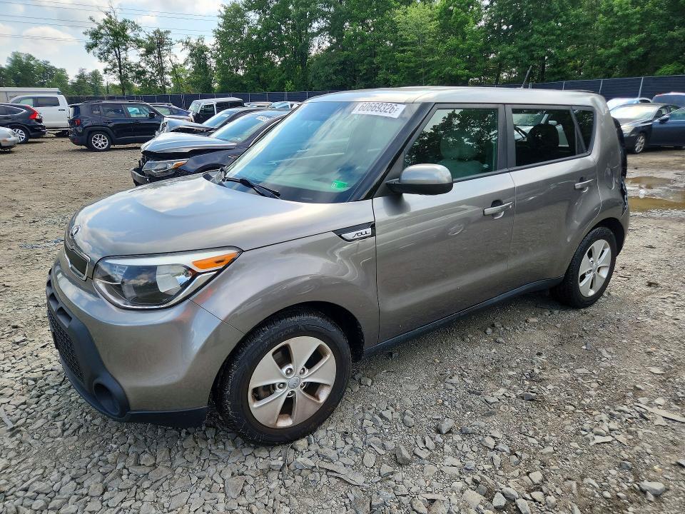 KNDJN2A26G7370193 2016 KIA SOUL photo no. 1