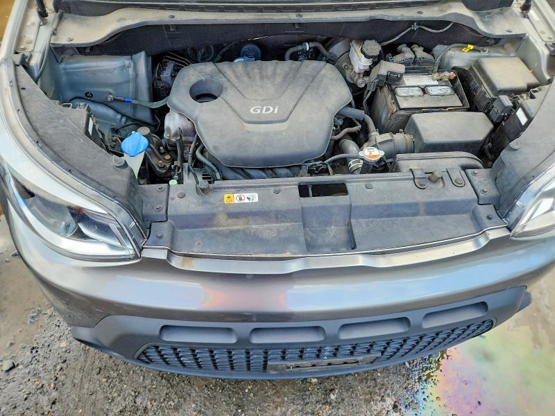 KNDJN2A26G7370193 2016 KIA SOUL photo no. 11