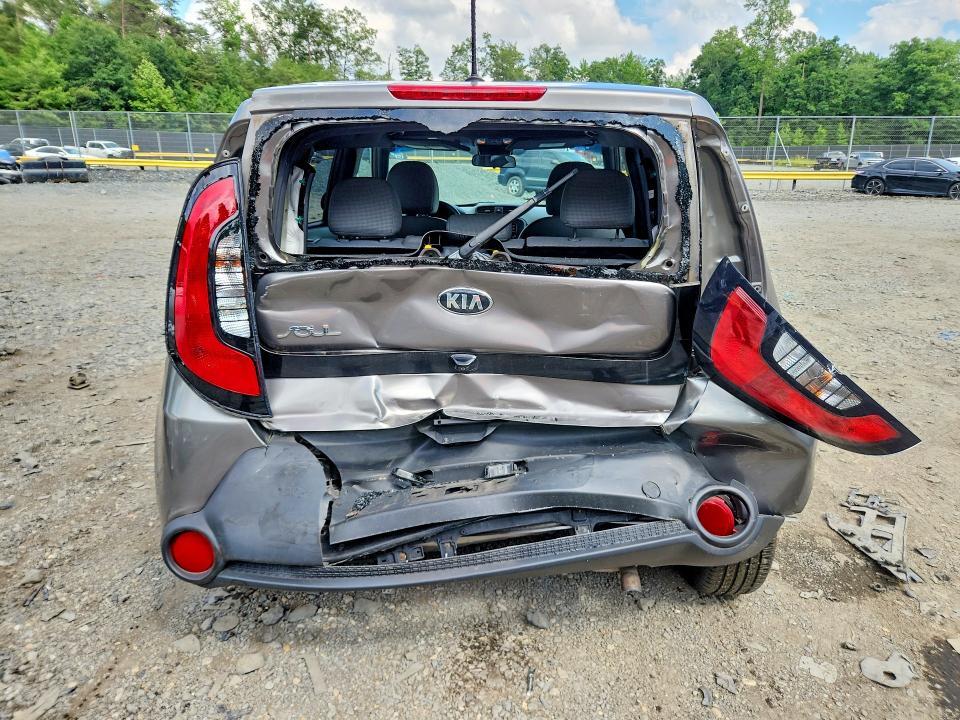 KNDJN2A26G7370193 2016 KIA SOUL photo no. 6