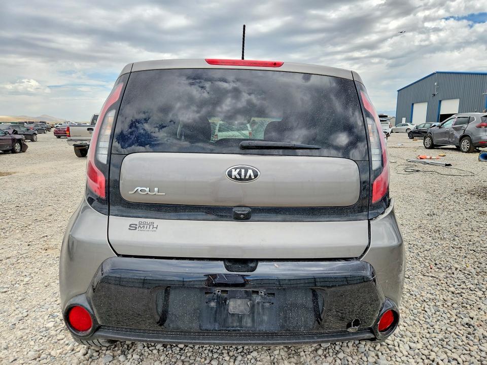 KNDJP3A59G7323833 2016 KIA SOUL photo no. 6