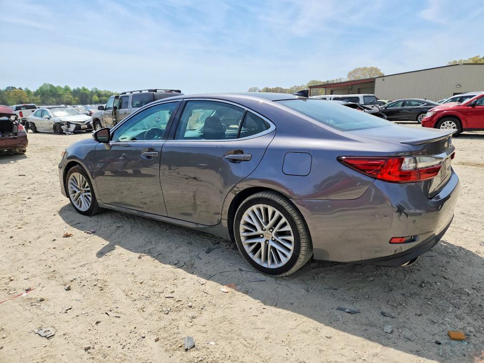 2016 LEXUS ES 350 — Фото 2 из 12