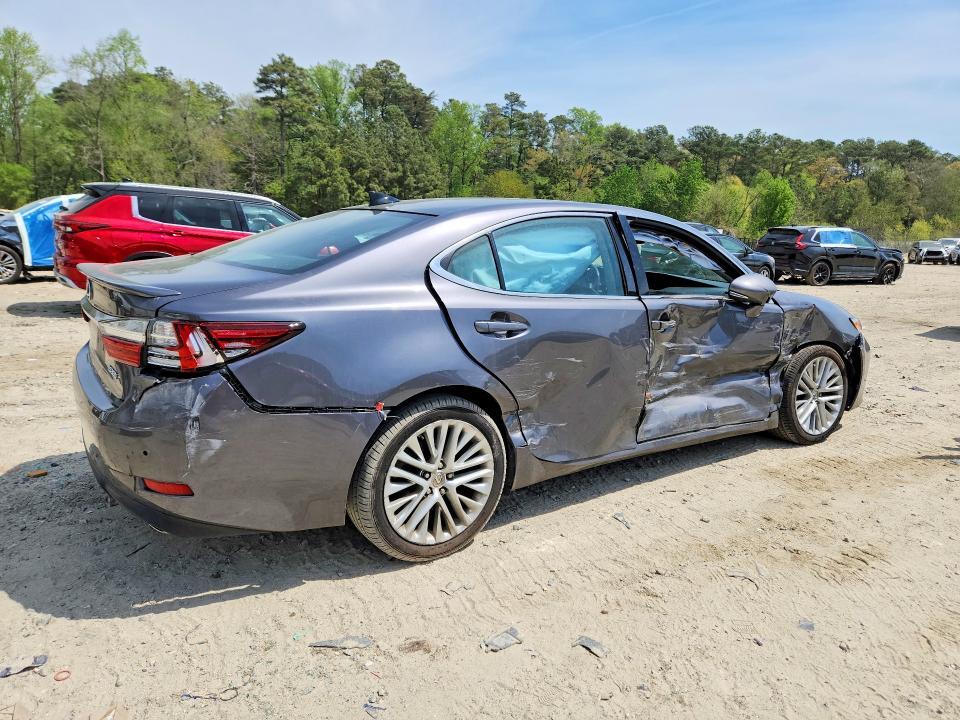 2016 LEXUS ES 350 — Фото 3 из 12