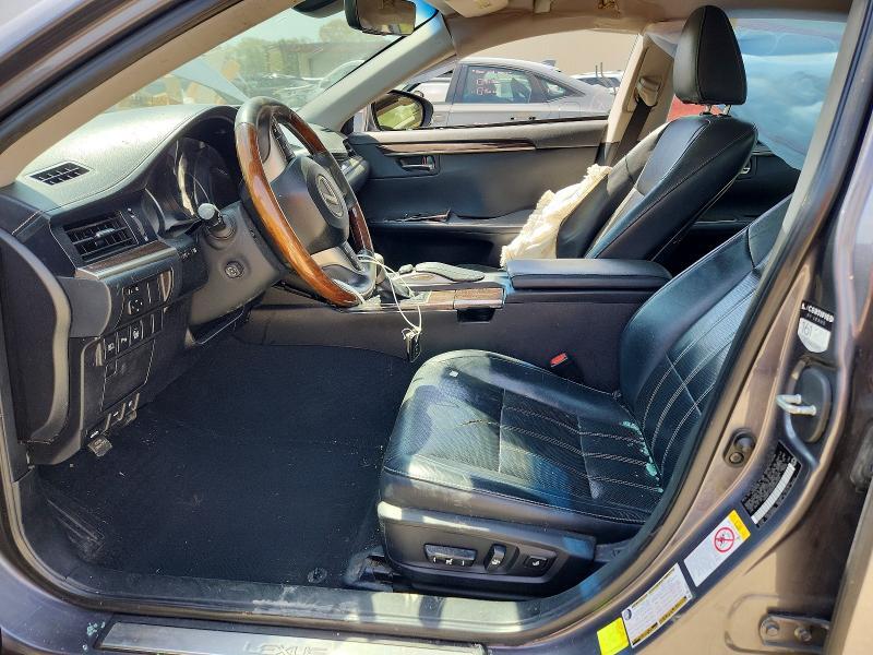2016 LEXUS ES 350 — Фото 7 из 12
