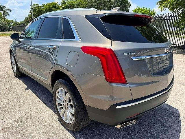 2017 CADILLAC XT5 — Фото 2 из 15