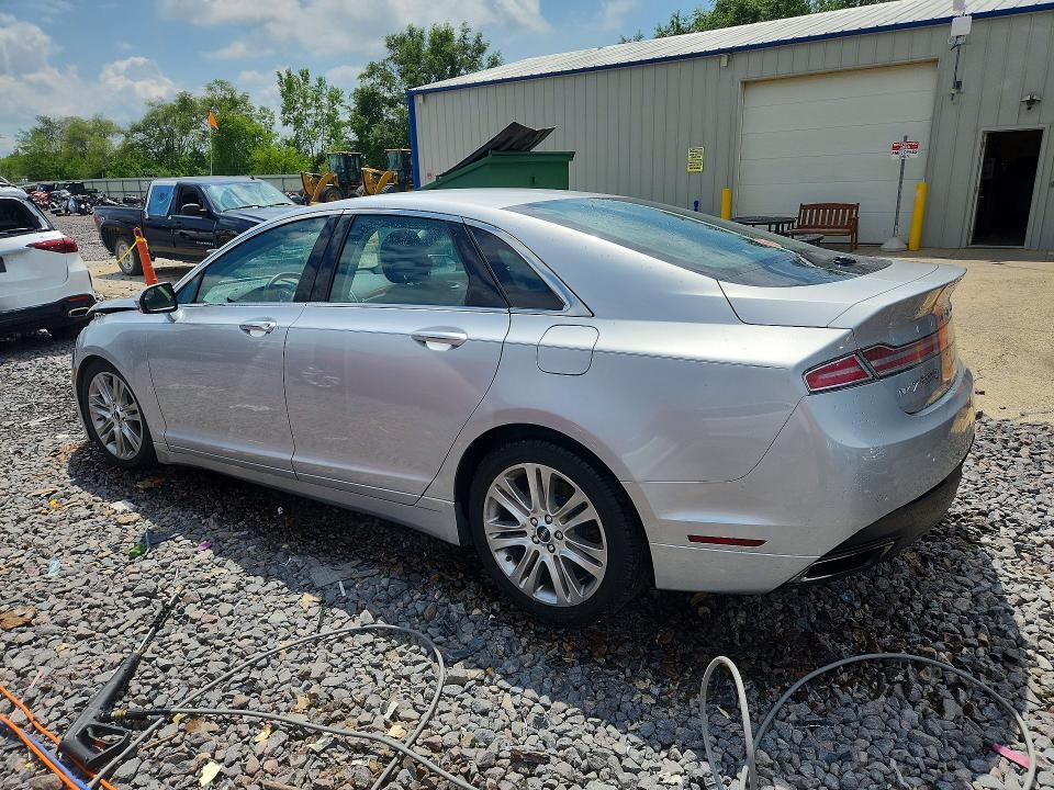 2016 LINCOLN MKZ — Фото 2 из 12