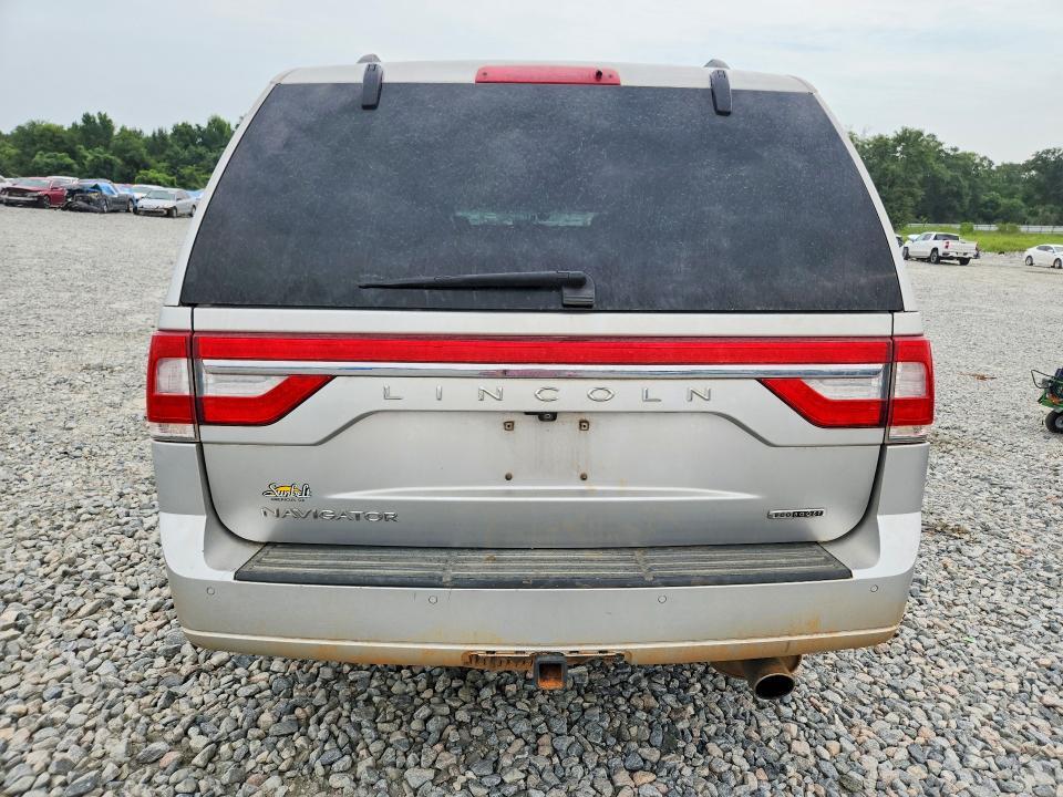 2016 LINCOLN NAVIGATOR SELECT — Фото 6 из 13