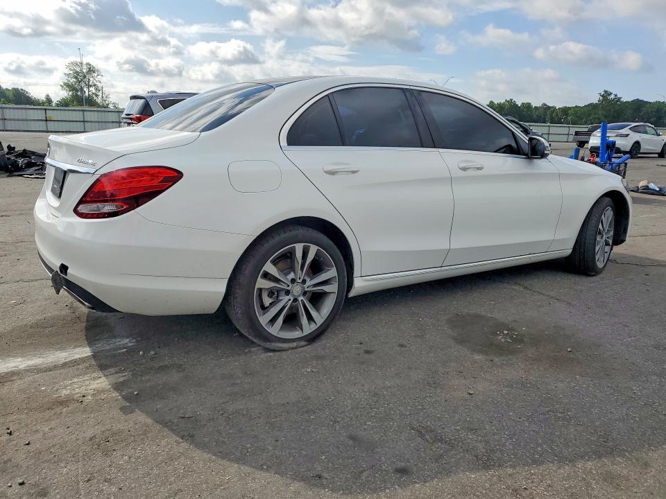 2016 MERCEDES-BENZ C 300 4MATIC — Фото 3 из 12