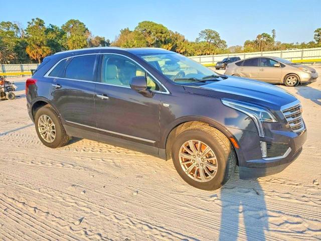 2017 CADILLAC XT5 LUXURY — Фото 4 из 13
