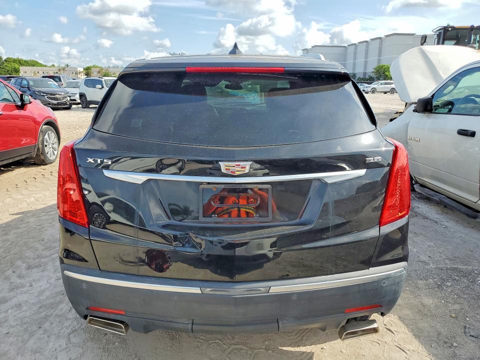 2017 CADILLAC XT5 PREMIUM LUXURY — Фото 6 из 12