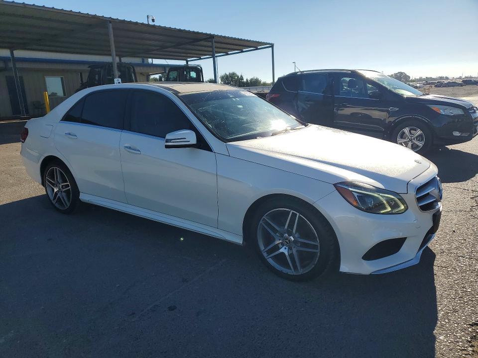 2016 MERCEDES-BENZ E 400 4MATIC — Фото 4 из 12