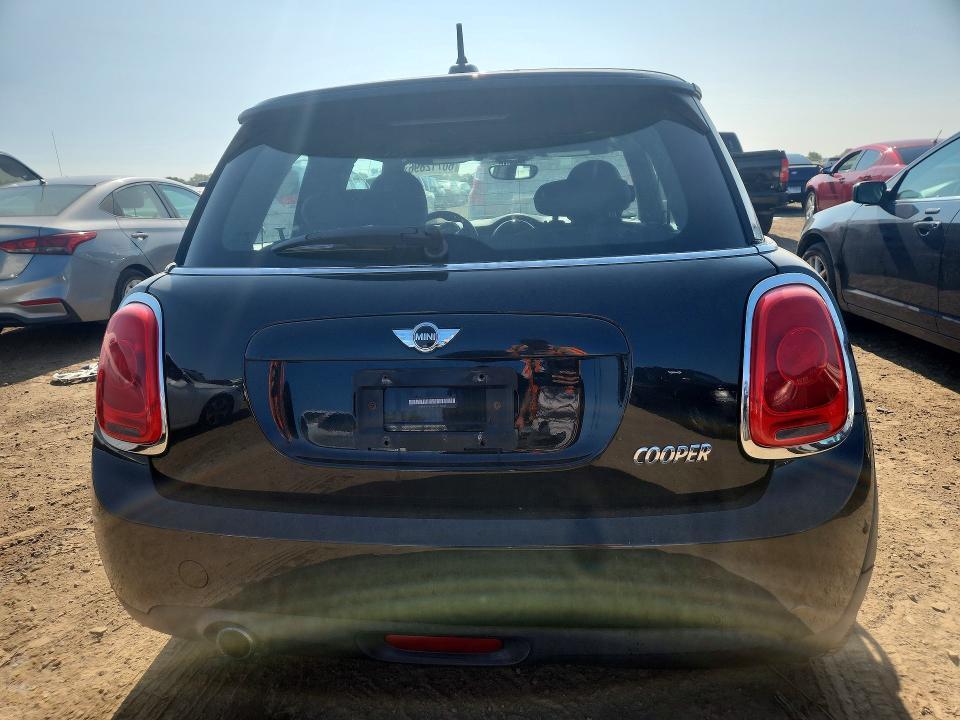 2016 MINI COOPER — Фото 6 из 13