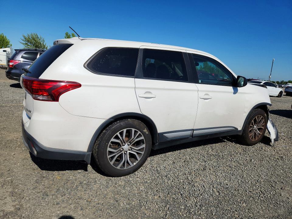 2016 MITSUBISHI OUTLANDER ES — Фото 3 из 13