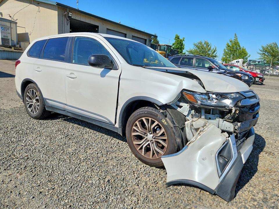2016 MITSUBISHI OUTLANDER ES — Фото 4 из 13