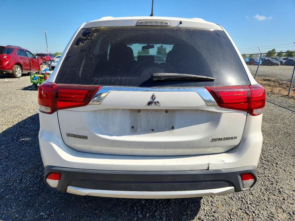 2016 MITSUBISHI OUTLANDER ES — Фото 6 из 13