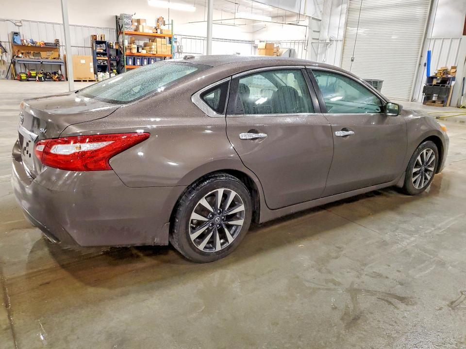 2016 NISSAN ALTIMA 2.5 SV — Фото 3 из 12