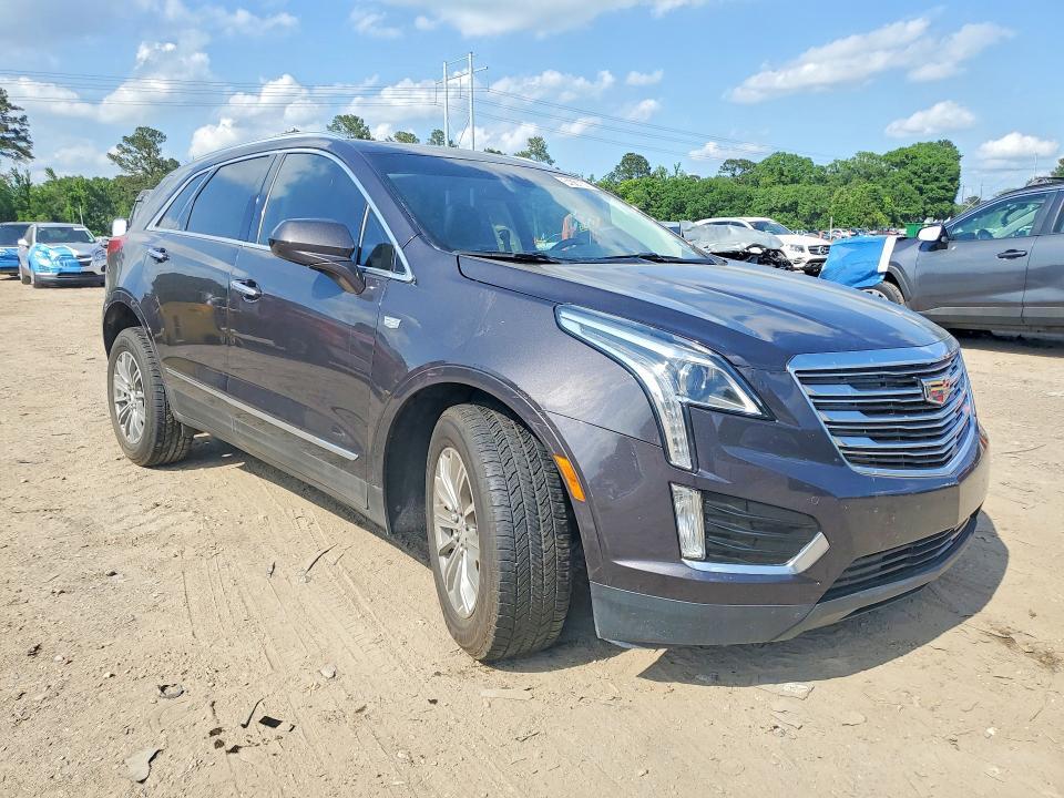 2017 CADILLAC XT5 LUXURY — Фото 4 из 12