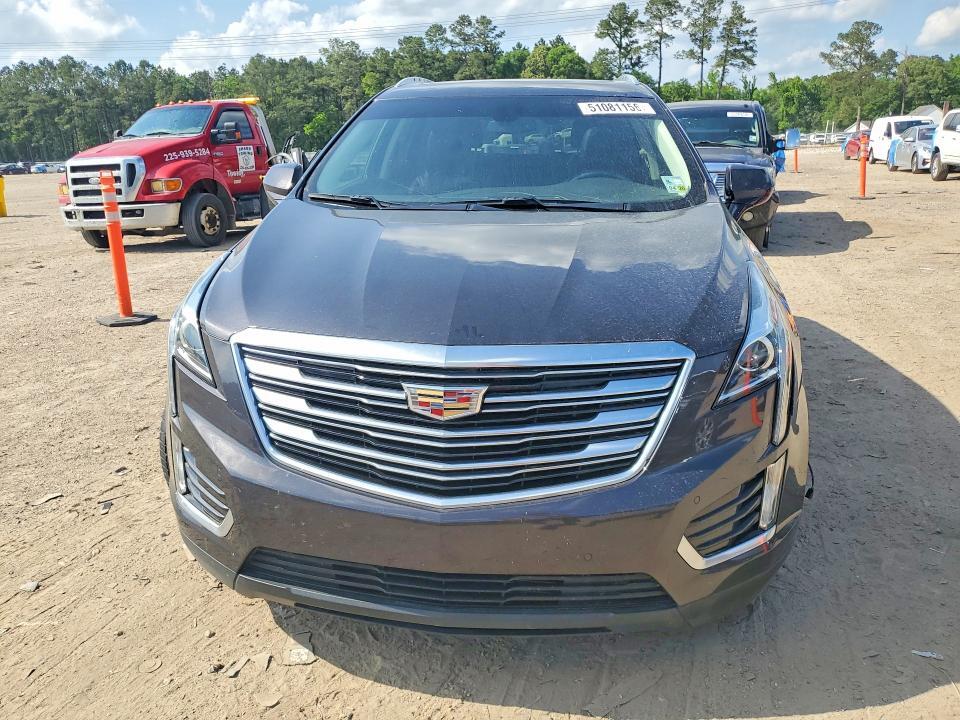 2017 CADILLAC XT5 LUXURY — Фото 5 из 12
