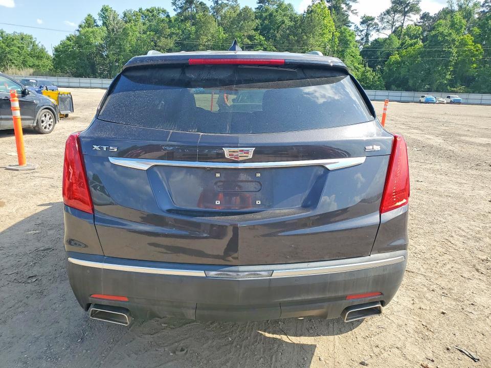 2017 CADILLAC XT5 LUXURY — Фото 6 из 12