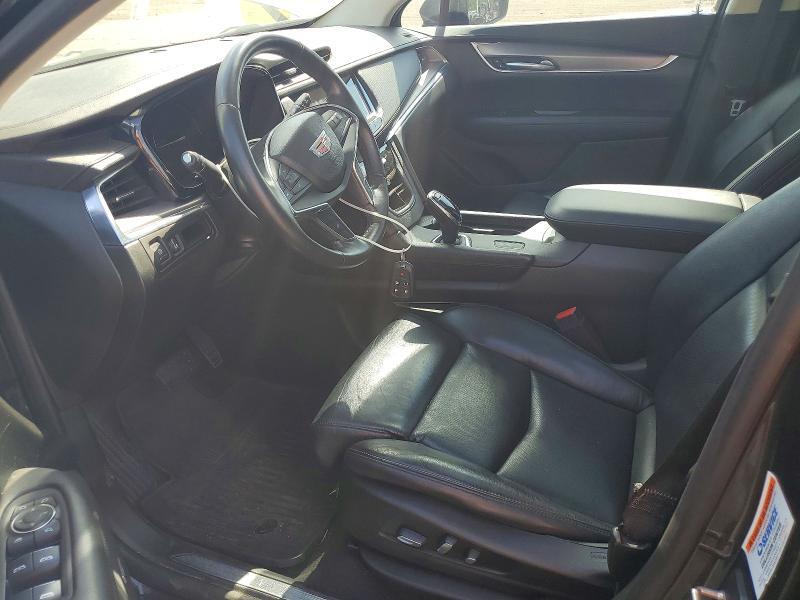 2017 CADILLAC XT5 LUXURY — Фото 7 из 12