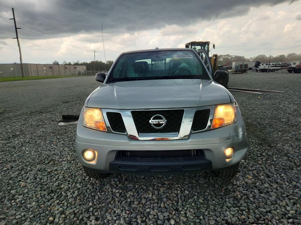 2016 NISSAN FRONTIER SV — Фото 5 из 12
