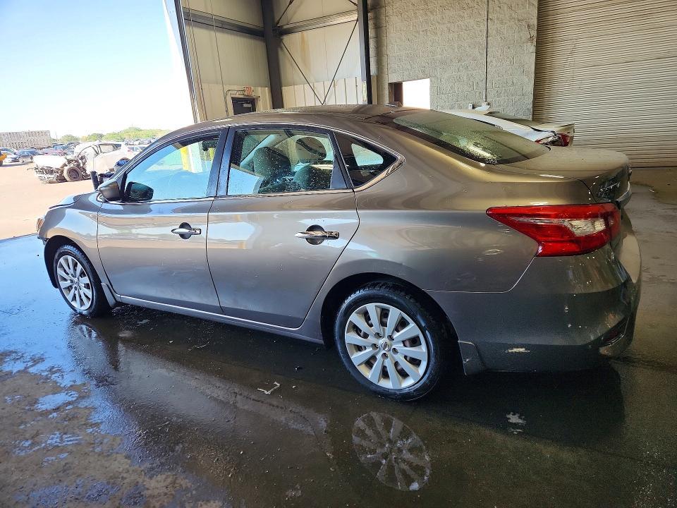 2016 NISSAN SENTRA SV — Фото 2 из 13