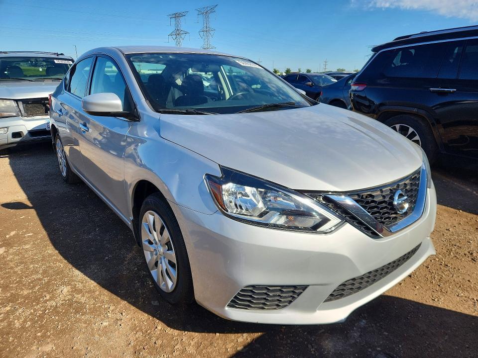 2016 NISSAN SENTRA SV — Фото 4 из 12