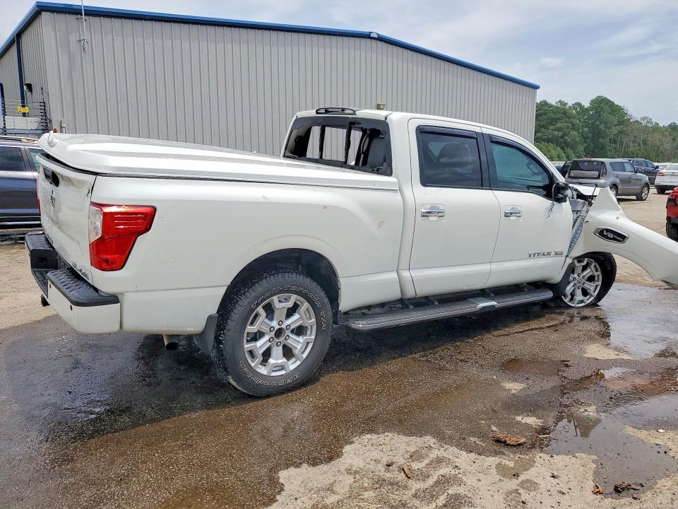 2016 NISSAN TITAN XD SL — Фото 3 из 12