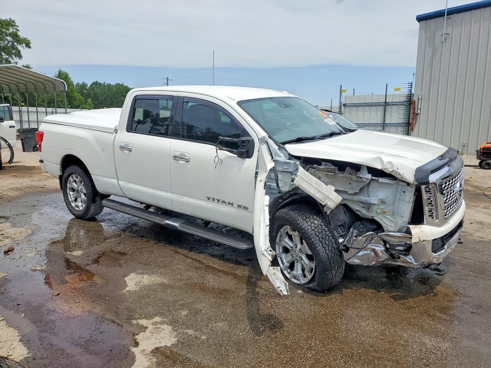 2016 NISSAN TITAN XD SL — Фото 4 из 12