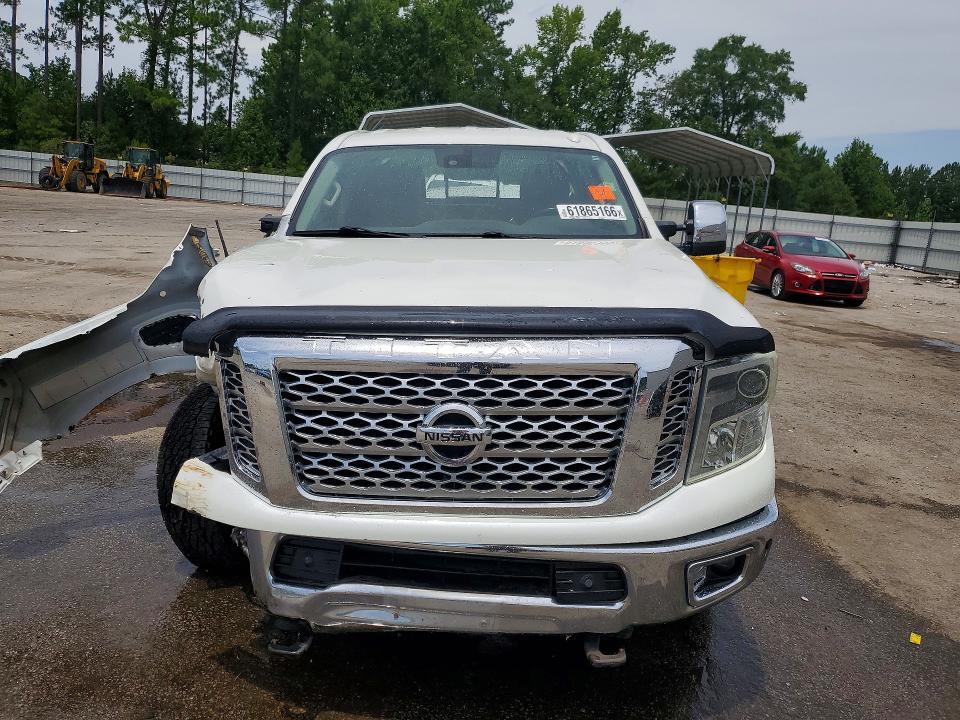 2016 NISSAN TITAN XD SL — Фото 5 из 12