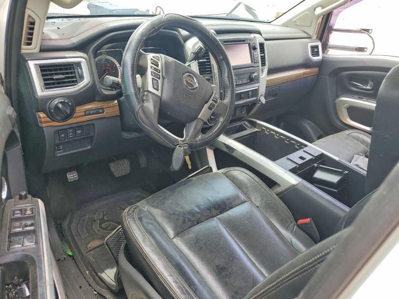 2016 NISSAN TITAN XD SL — Фото 8 из 12
