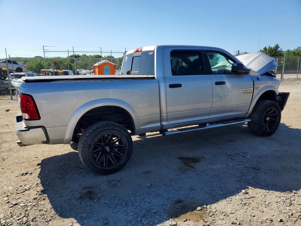 2016 RAM 2500 SLT — Фото 3 из 13