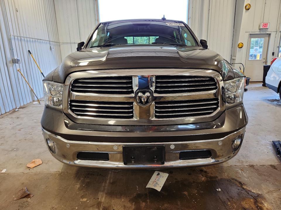2016 RAM 1500 SLT — Фото 5 из 12