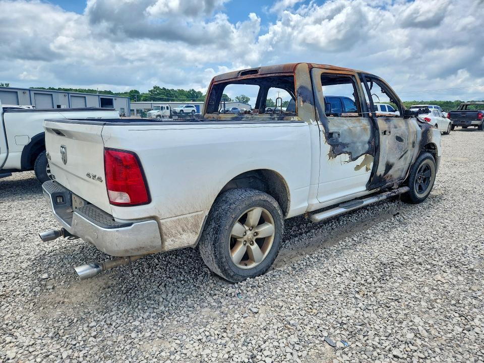 1C6RR7LT6GS112576 2016 RAM 1500 photo no. 3