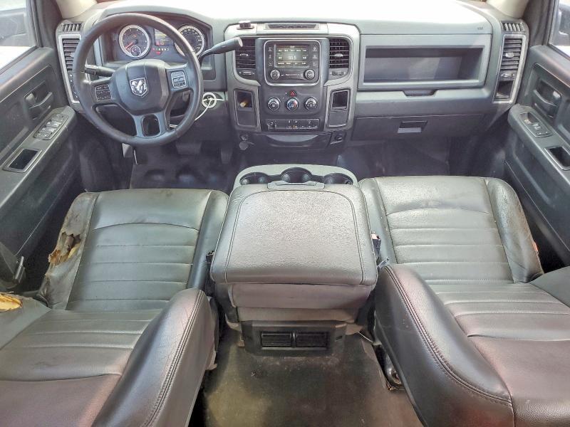 2016 RAM 2500 ST — Фото 8 из 12