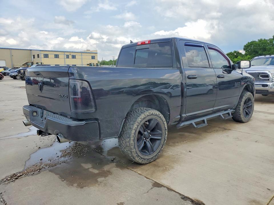 2016 RAM 1500 SPORT — Фото 3 из 12