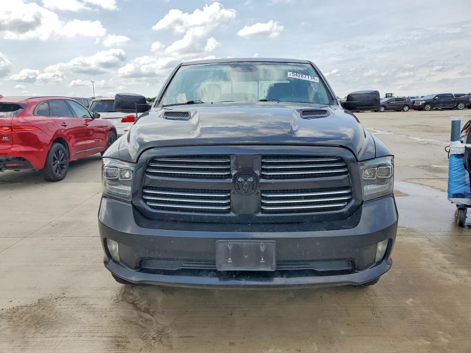 2016 RAM 1500 SPORT — Фото 5 из 12