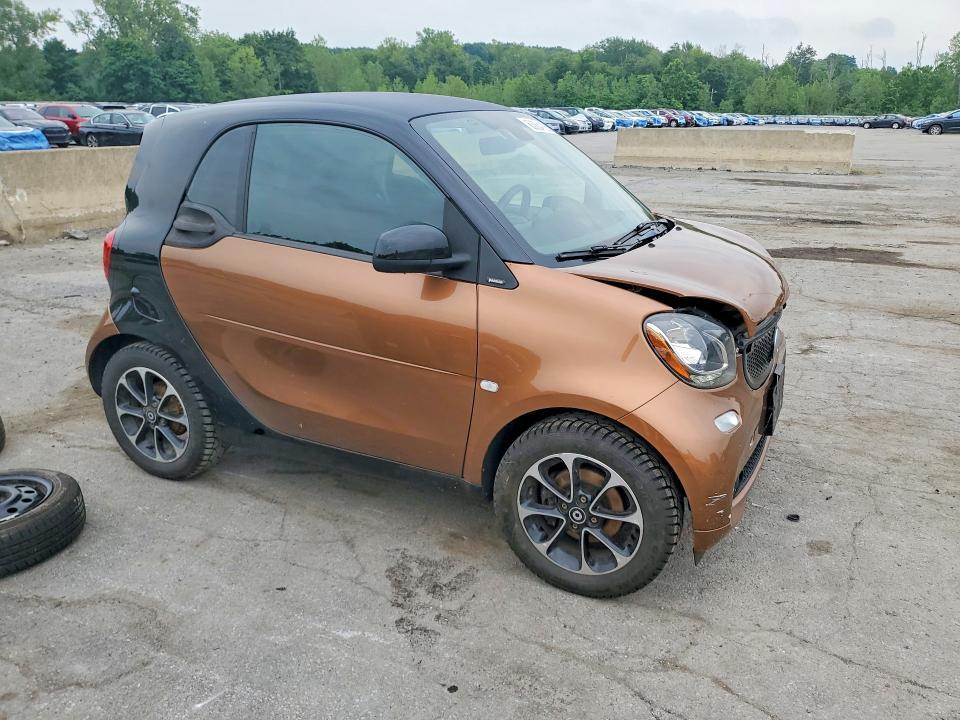 2016 SMART FORTWO — Фото 5 из 13