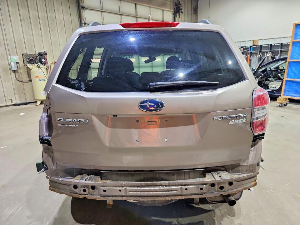 2016 SUBARU FORESTER 2.5I PREMIUM — Фото 6 из 13