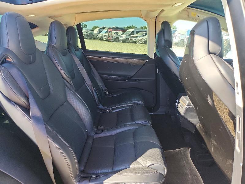 2016 TESLA MODEL X — Фото 11 из 13