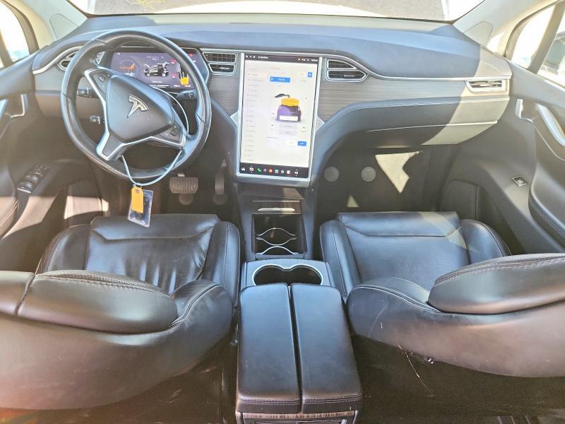 2016 TESLA MODEL X — Фото 8 из 13