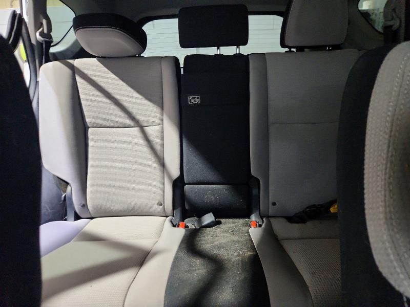 2016 TOYOTA RAV4 HV XLE — Фото 10 из 13