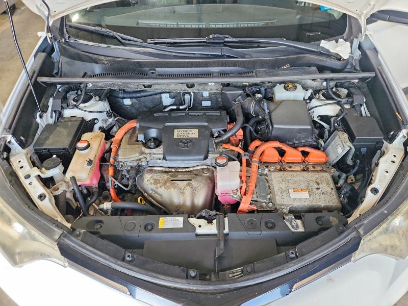 2016 TOYOTA RAV4 HV XLE — Фото 12 из 13
