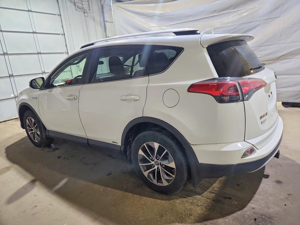 2016 TOYOTA RAV4 HV XLE — Фото 2 из 13