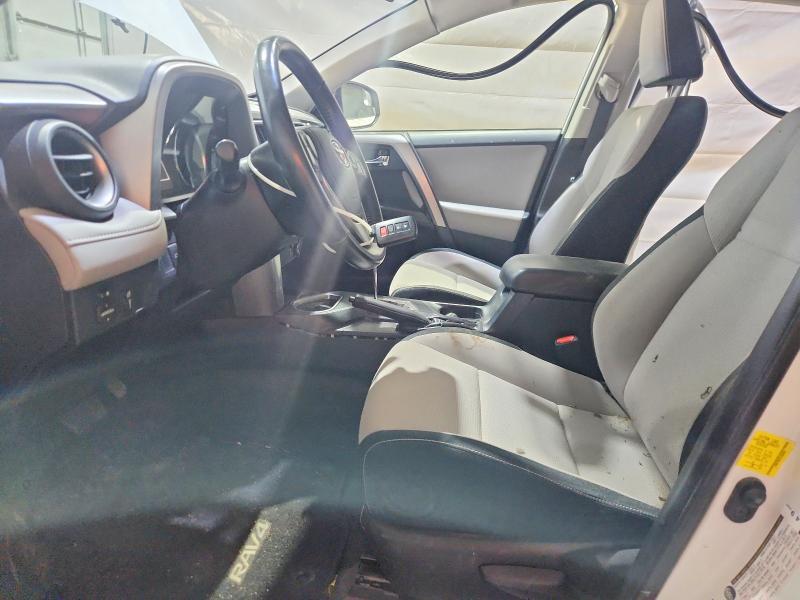 2016 TOYOTA RAV4 HV XLE — Фото 7 из 13