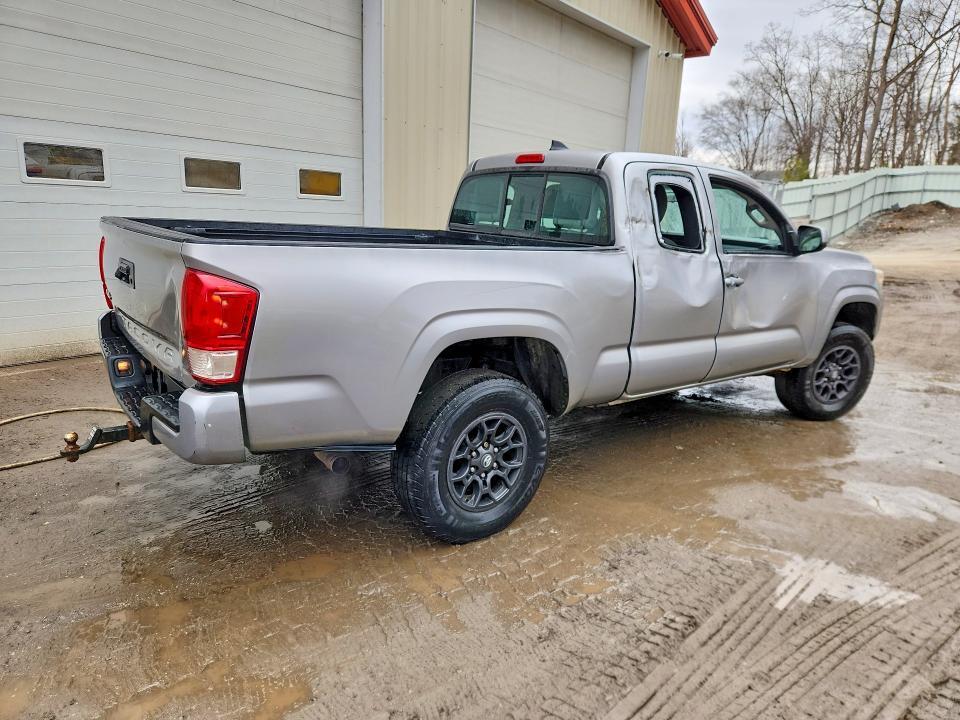 2016 TOYOTA TACOMA SR — Фото 3 из 12