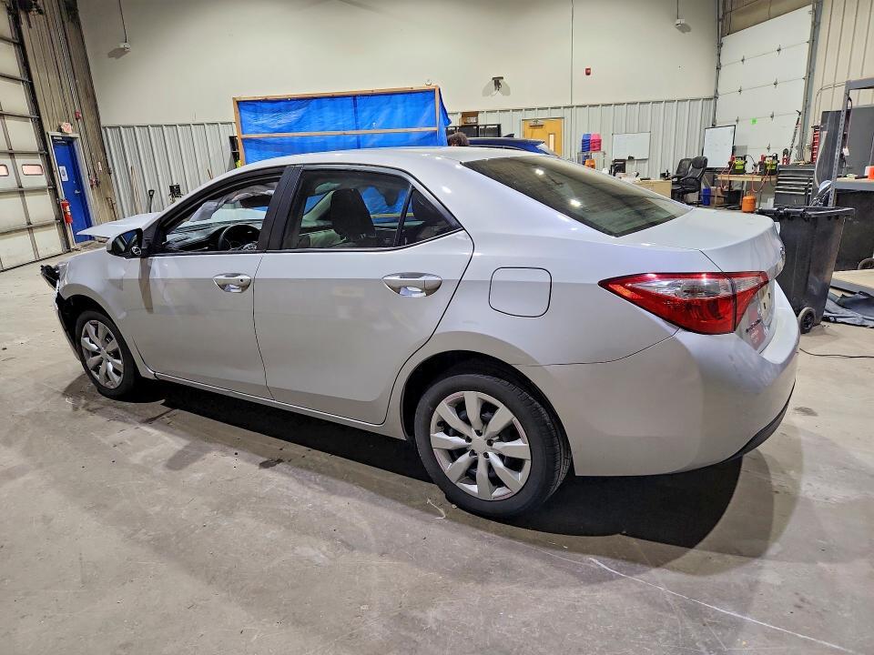 2016 TOYOTA COROLLA LE — Фото 2 из 12