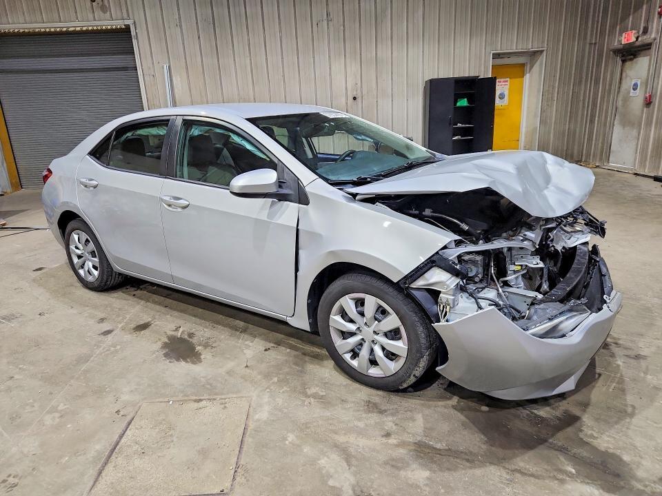 2016 TOYOTA COROLLA LE — Фото 4 из 12